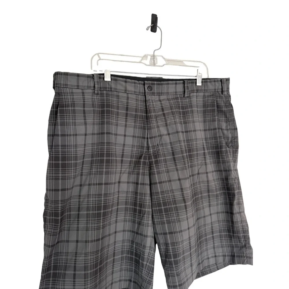 Nike Golf Shorts Mens 40 Grey Plaid Dri-FIT Performance Flat Front Athletic